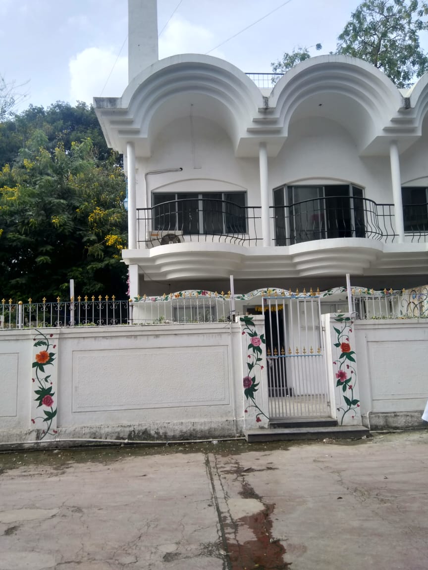 FOR RENT COMMERCIAL ROWHOUSE GOLDFIELD ENCLAVE in KOREGAON PARK, PUNE